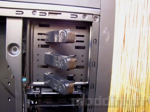 bitfenix_ronin_019