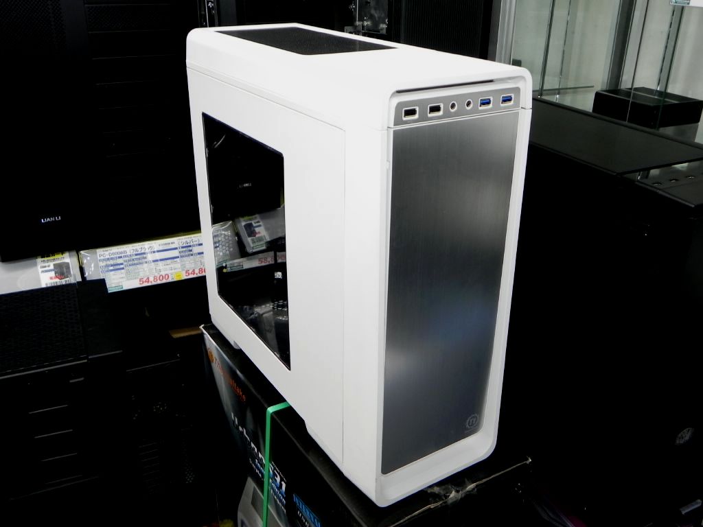 Du blanc chez Thermaltake