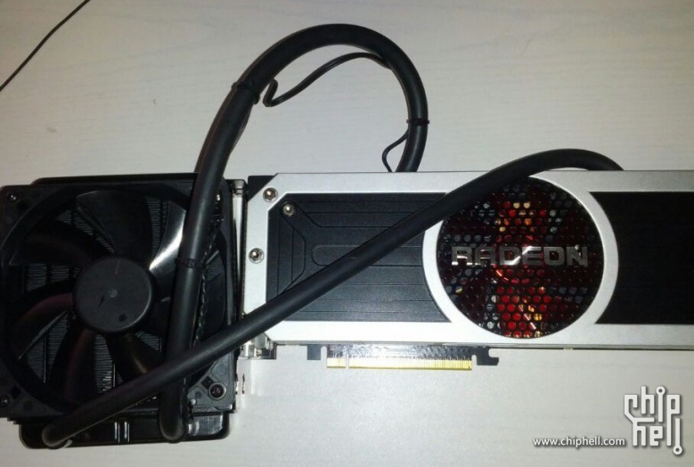 Premières photos de la Radeon R9 295X2