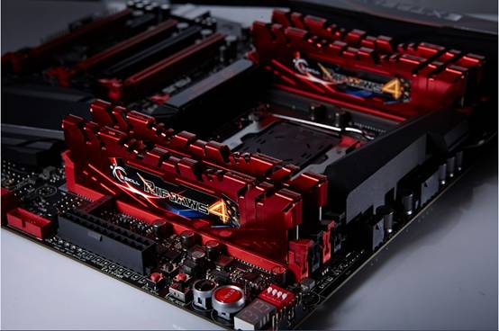 Record de fréquence pour de la DDR4, 4004MHz avec la G.skill Ripjaws 4 