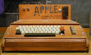 Apple_I_Computer_w_600