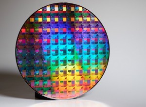 samsung-32nm-wafer-640x469