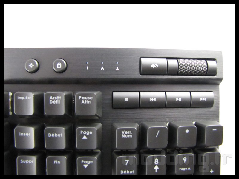 corsair_k70_029
