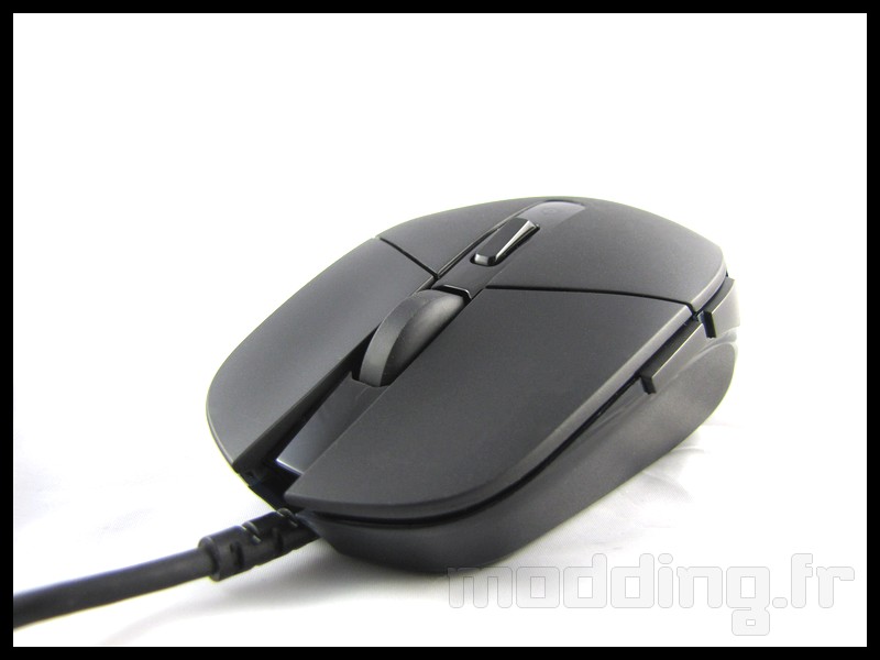 logitech_G302-009
