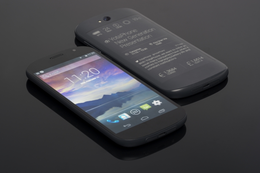 Le YOTAPHONE2, un téléphone à deux écrans