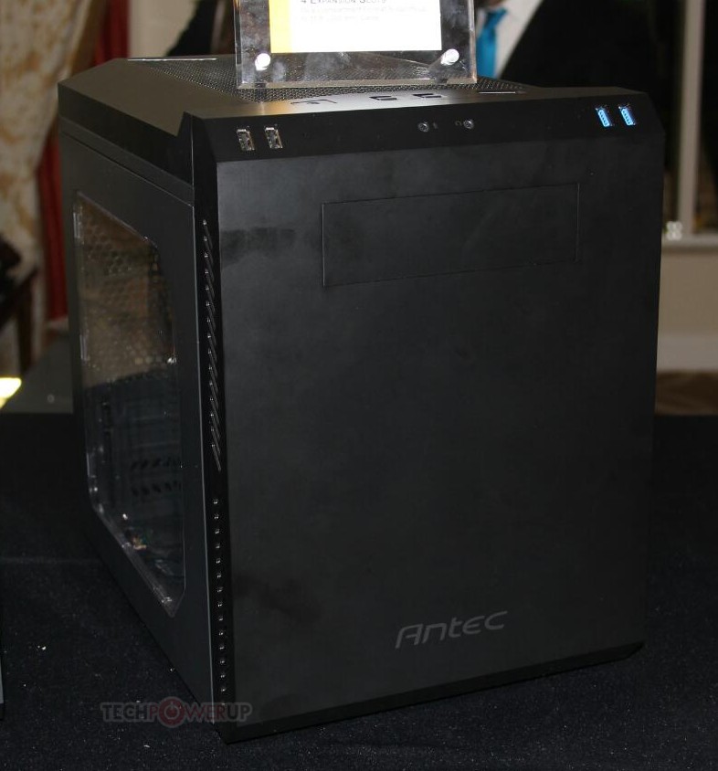 Antec se met au cube