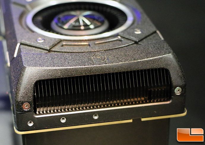 Nouvelles photos de la GeForce GTX Titan X