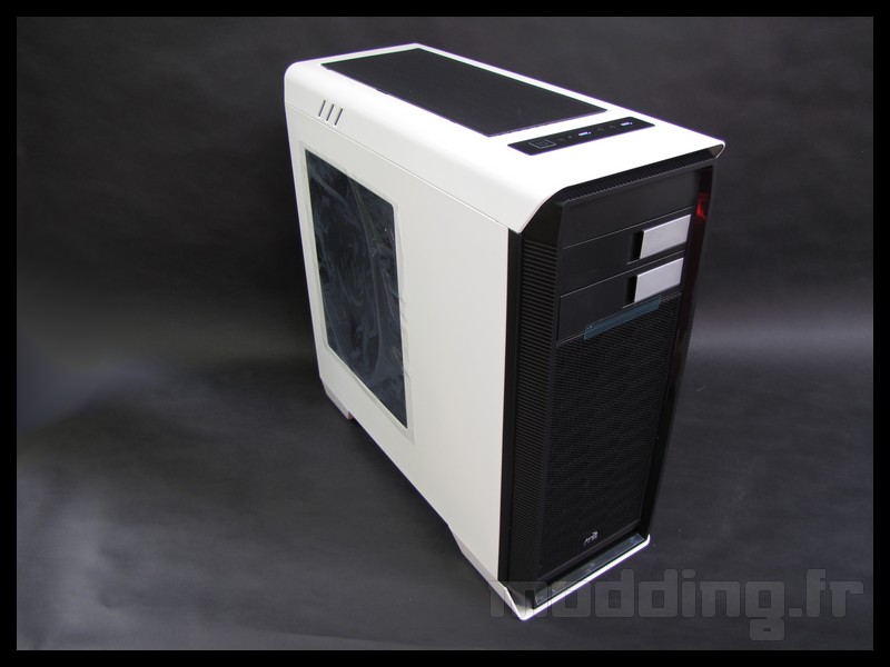 aerocool_1000_05