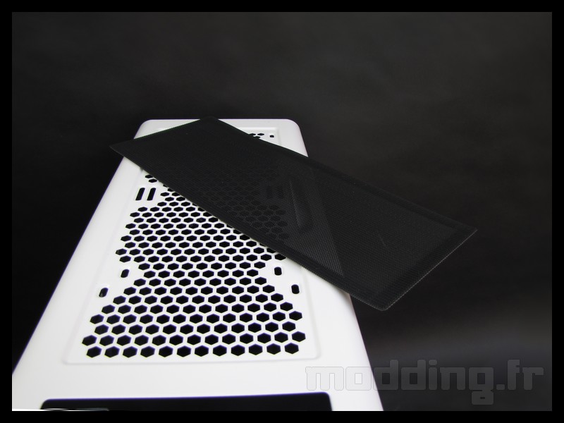aerocool_1000_13