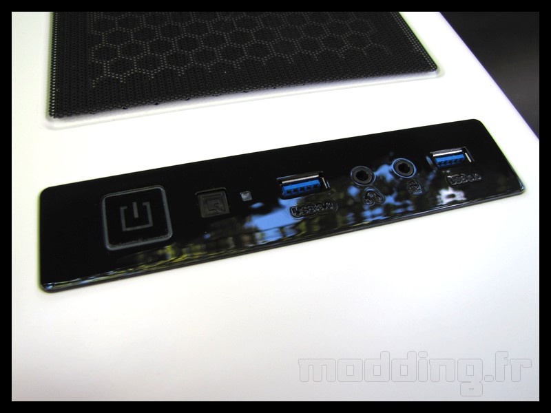 aerocool_1000_14