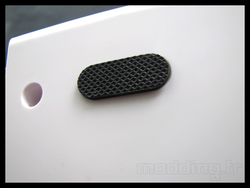aerocool_1000_19