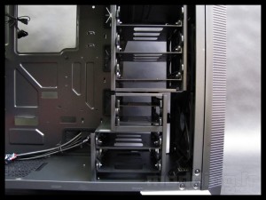 aerocool_1000_26