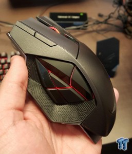 45560_15_asus-adds-new-keyboard-mouse-rog-selection_full