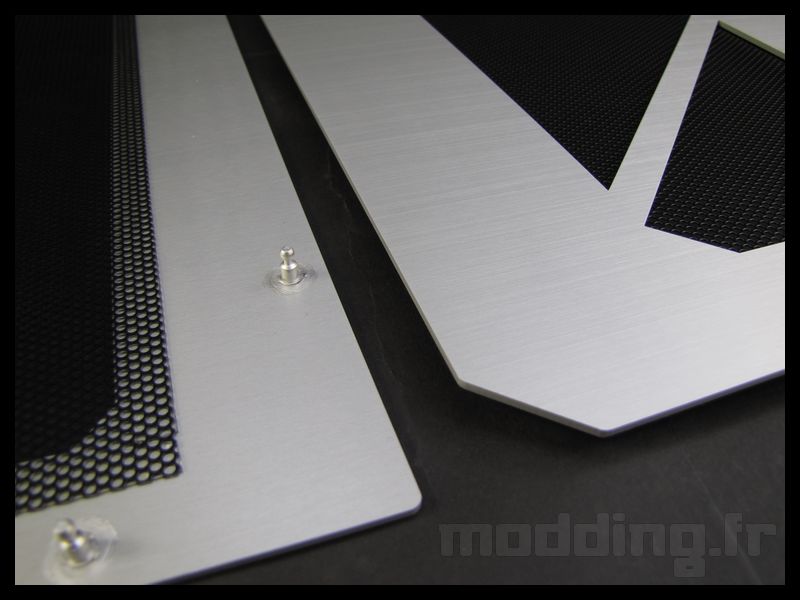 lian-li_pc-v33_38