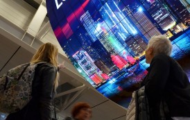 LG tease le plus grand écran OLED au monde