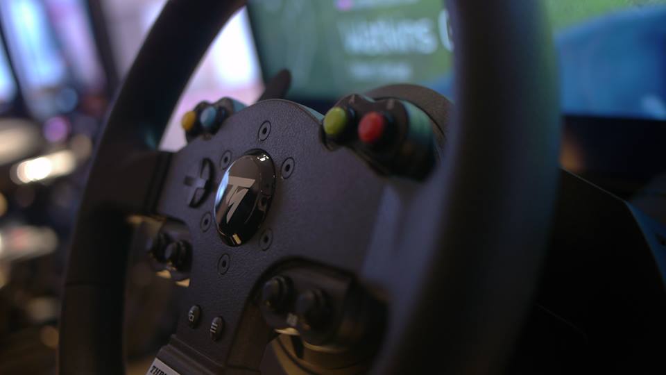 Un nouveau volant chez Thrustmaster