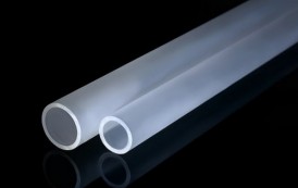 Alphacool lance des tubes acryliques pour le tubbing lumineux