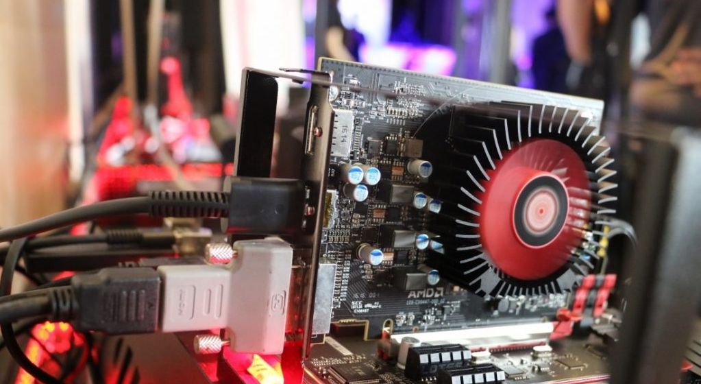 Spécifications officielles des Radeon RX 470 et RX 460