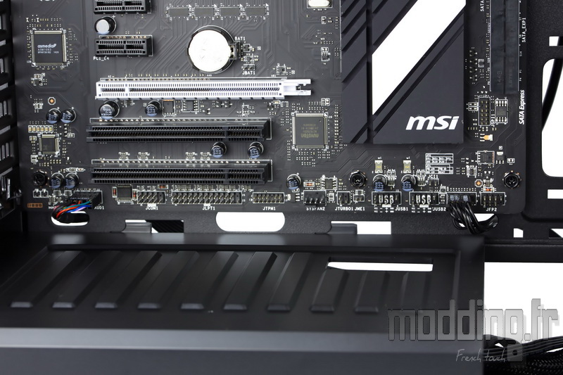 MasterBox 5 83