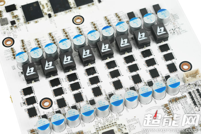 Une 1060 qui turbine à 3.01 GHz