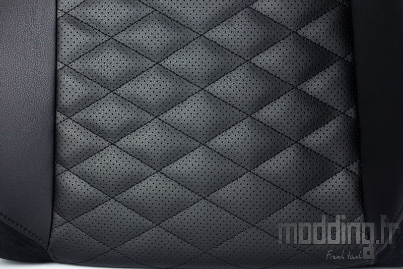 NobleChairs 42