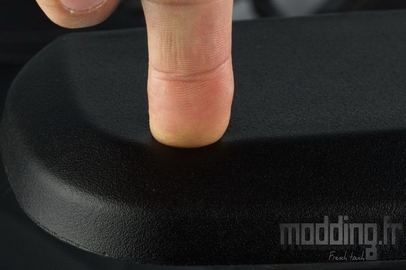 NobleChairs 64