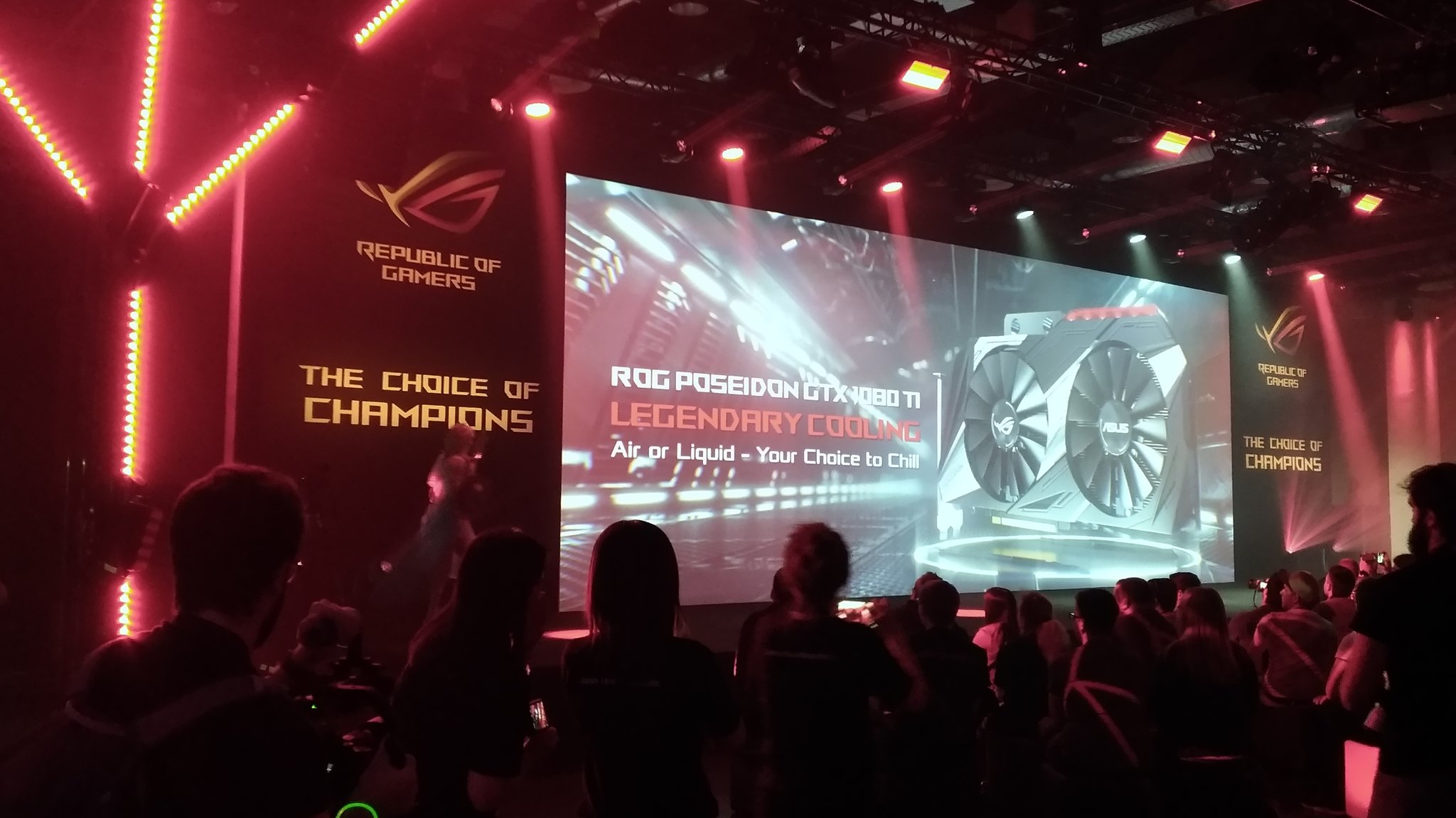 ASUS dévoile sa GeForce GTX 1080 Ti ROG Poseidon