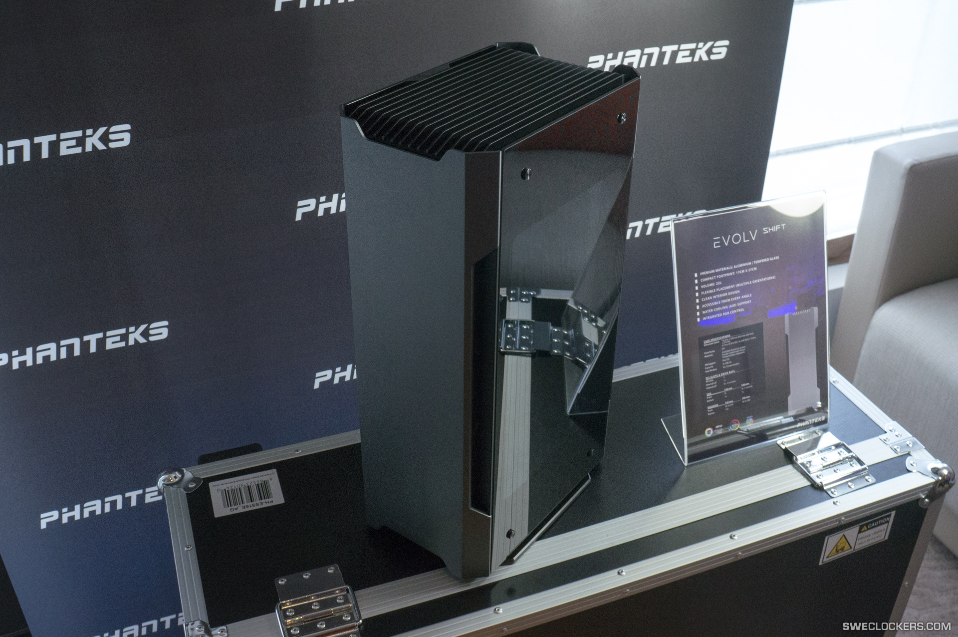 Deux boitiers Evolv Shift et Shift X chez Phanteks