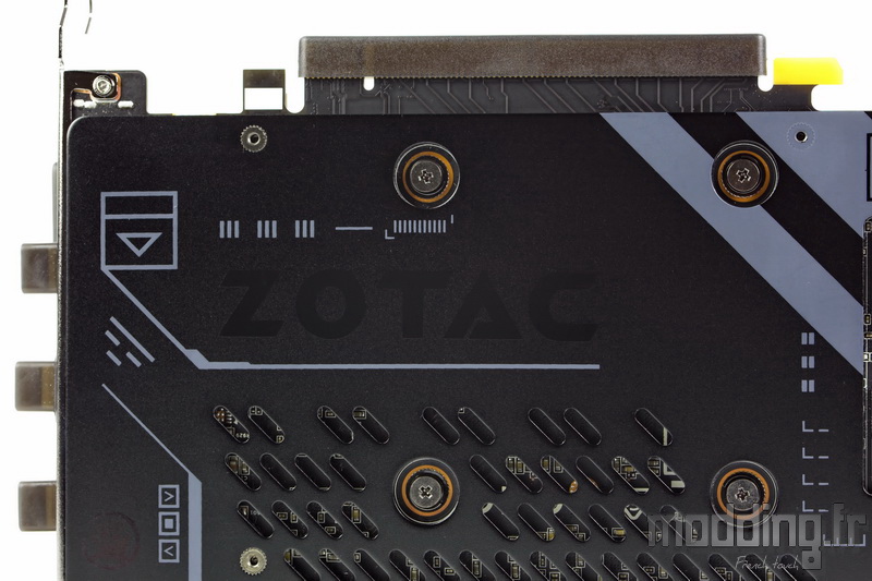 GTX 1080Ti AMP! Extreme 29