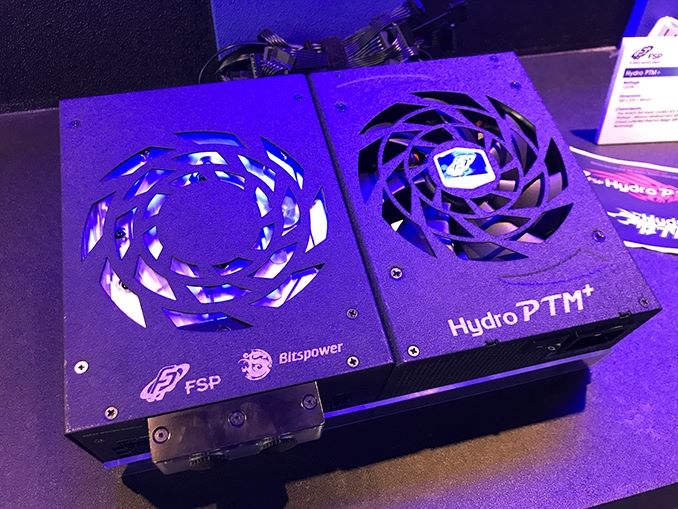 FSP Hydro PTM+ 1200 W: une alim sous flotte !