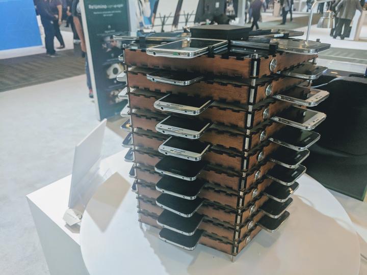 Samsung mine du Bitcoin avec 40 vieux Galaxy S5
