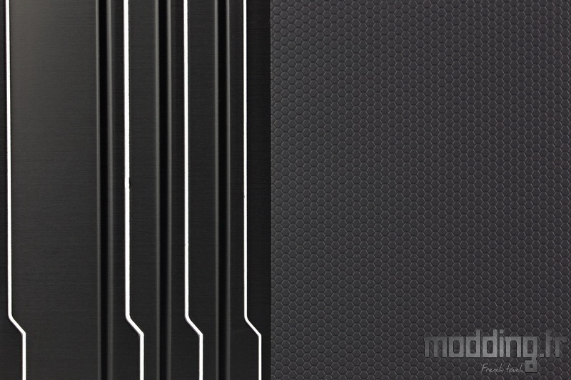 Dark Base 700 108