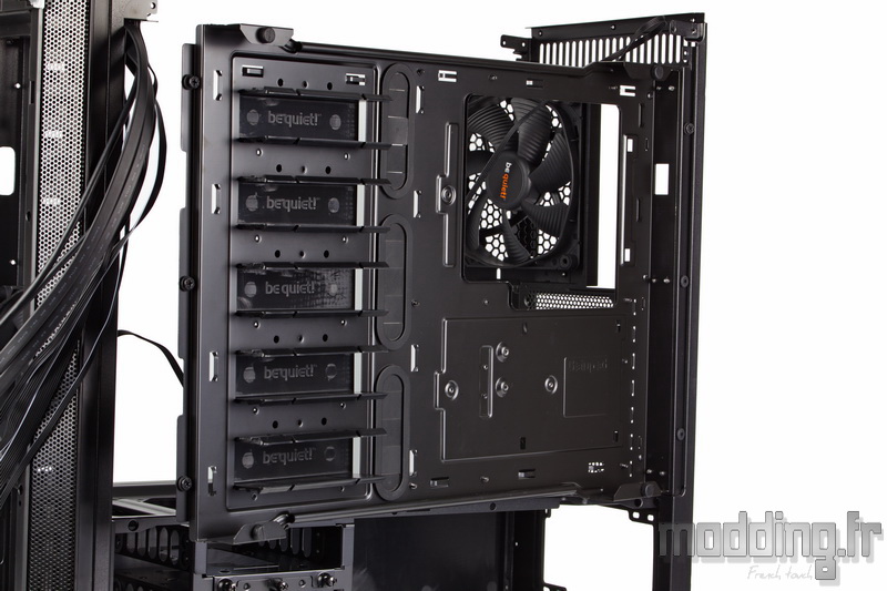 Dark Base 700 113