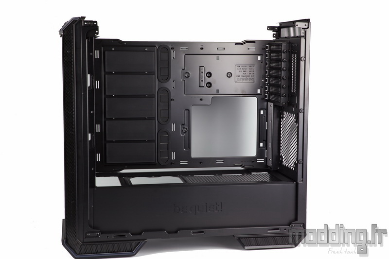 Dark Base 700 134
