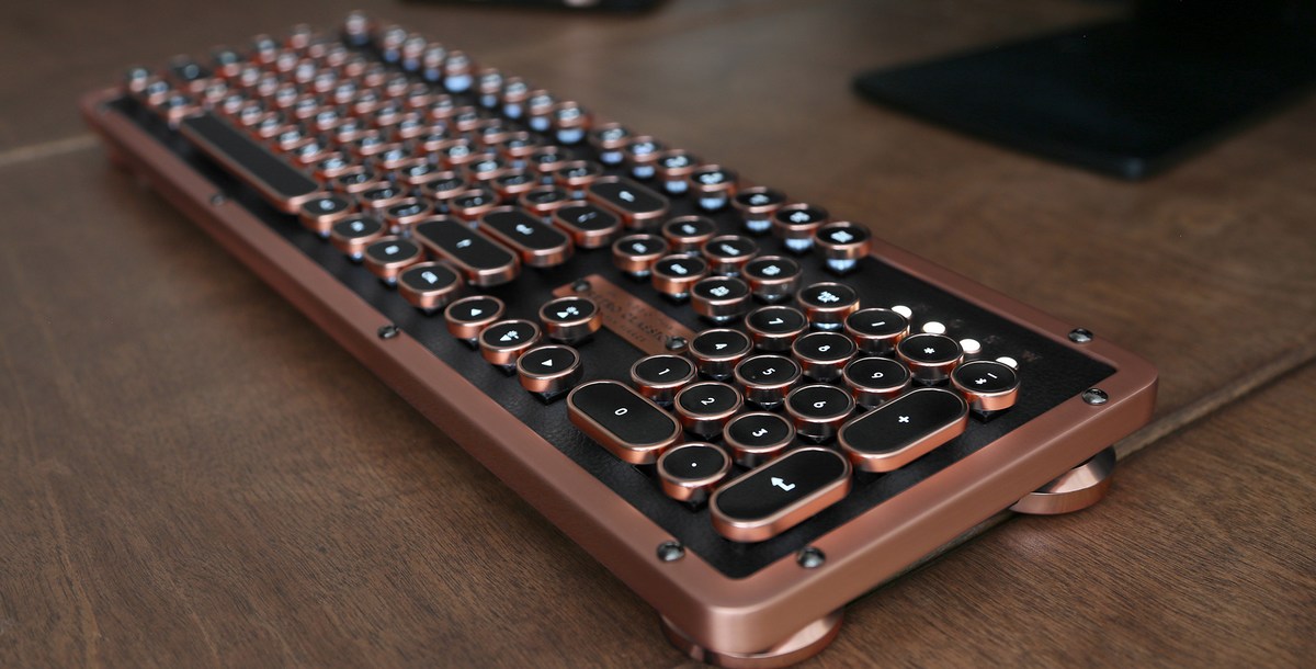 AZIO nous livre maintenant une version Bluetooth de son clavier