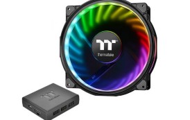 Thermaltake sort un ventilateur RGB en 20cm