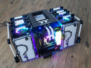 modding-hour-24-thermaltake-MFC-2-(14)