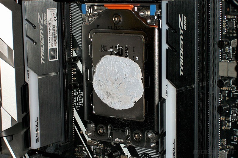 Enermax Liqtech TR4 II 280 montage 007 (Copier)