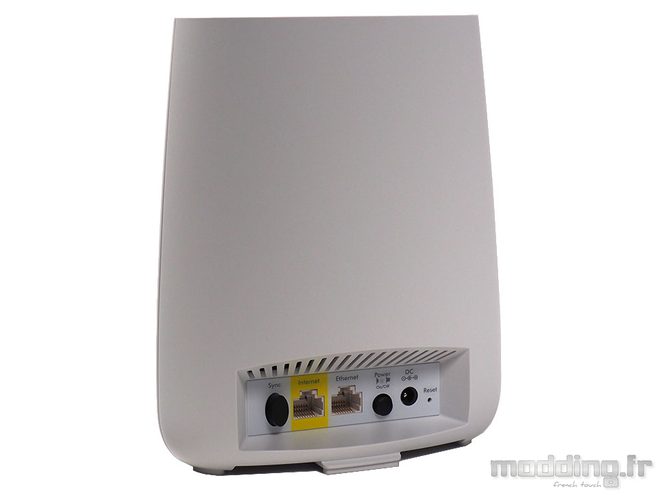 Netgear_OrbiRBR20_12
