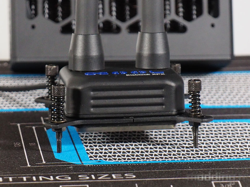 Alphacool_Eisbaer-Extreme-280_Montage_4
