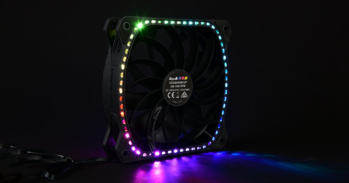 Enermax lance de jolis ventilateurs carrés...