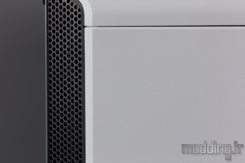 Dark Base 700 White 19