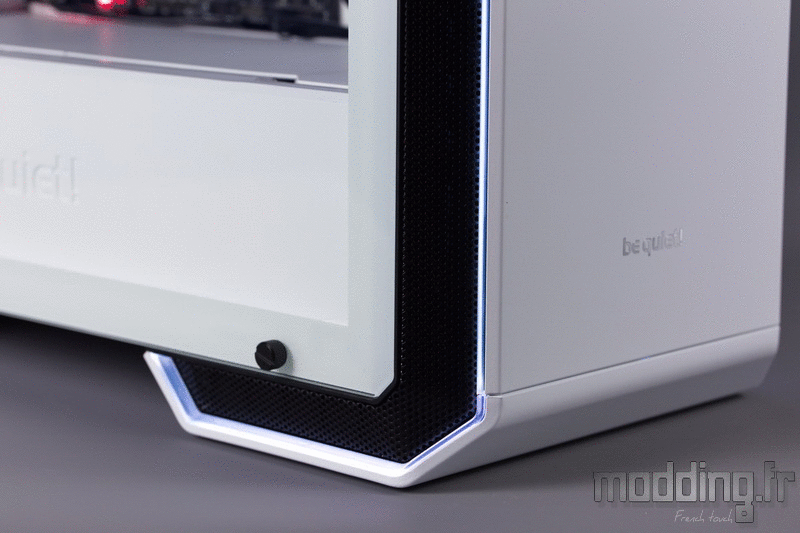 Dark Base 700 White 201