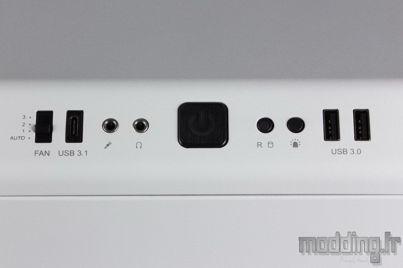 Dark Base 700 White 23
