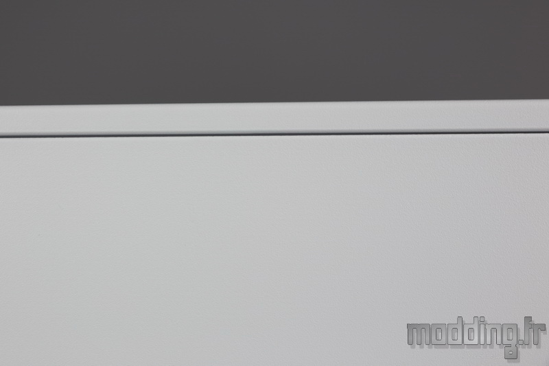 Dark Base 700 White 35