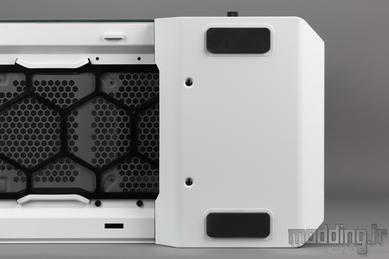 Dark Base 700 White 50