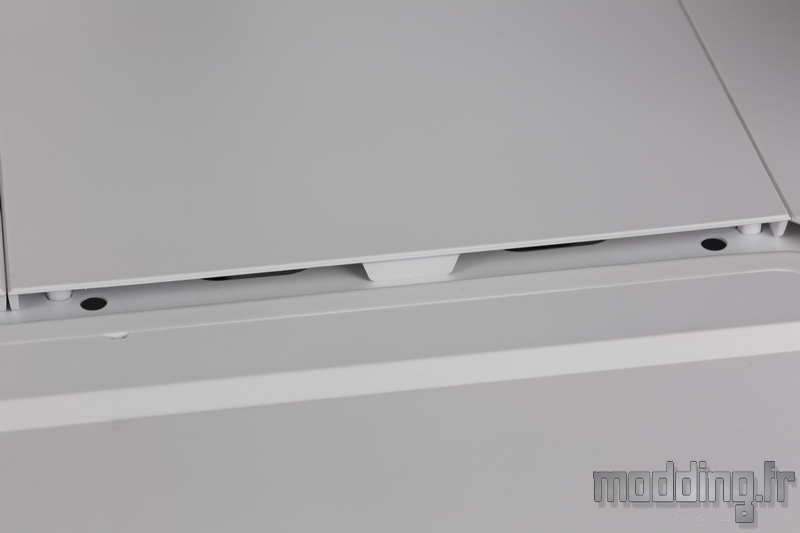 Dark Base 700 White 70