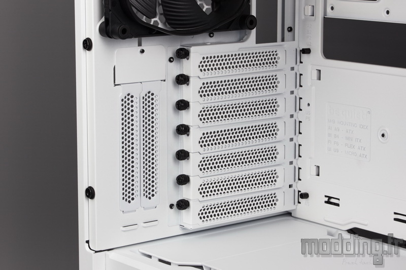 Dark Base 700 White 80