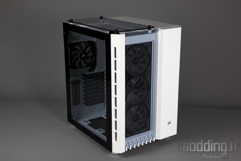 MSI passe certains composants au blanc : alimentation, boitier et  watercooling inside