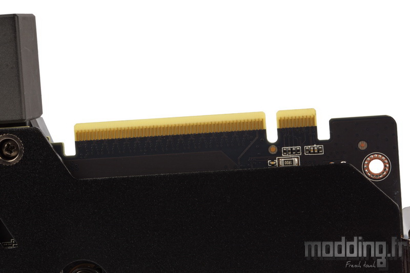RTX 2080Ti ArcticStorm 27